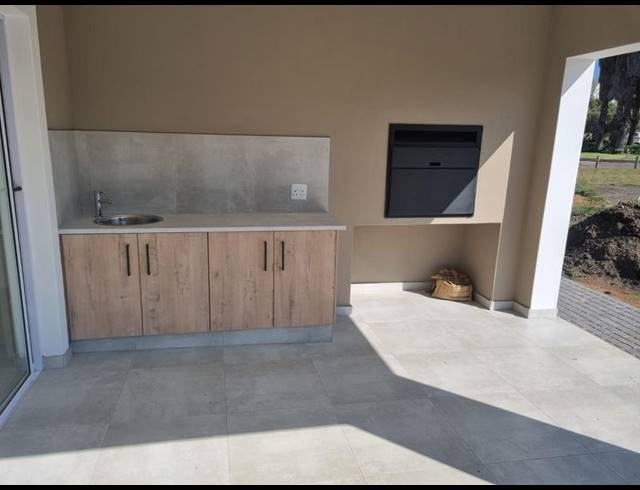 3 BEDROOM TOWNHOUSE FOR SALE IN RIVERSPRAY LIFESTYLE ESTATE